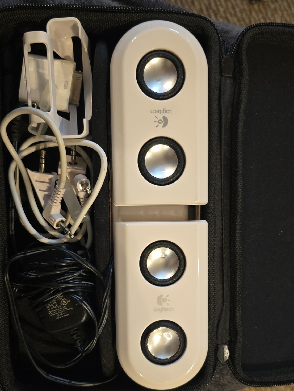Logitech Portable White USB Speakers - Compact Stereo Sound
